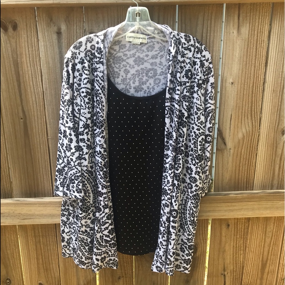 Cathy Daniels 2X Open Front paisley B&W Attached bead embellished Tank Sweater